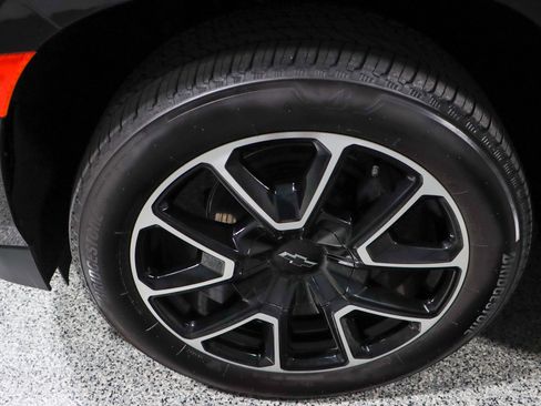 Used 2024 Chevrolet Tahoe RST image 11