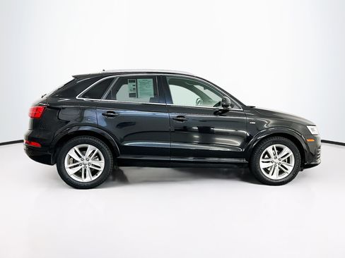 Used 2018 Audi Q3 2.0T Premium Plus w/ Premium Plus Package AWD/4WD image 10