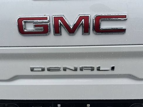 Used 2024 GMC Sierra 1500 Denali w/ Denali Reserve Package AWD/4WD image 11