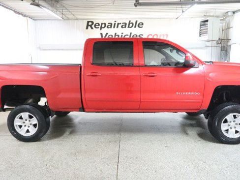 Used 2017 Chevrolet Silverado 1500 LT AWD/4WD image 4