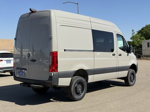 New 2025 Mercedes-Benz Sprinter 2500 image 6