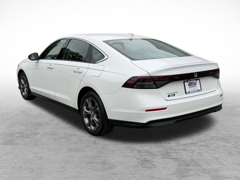 Certified 2023 Honda Accord EX image 4