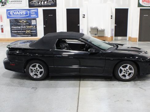 Used 1997 Pontiac Firebird Trans Am w/ Ram Air Performance Pkg RWD image 35