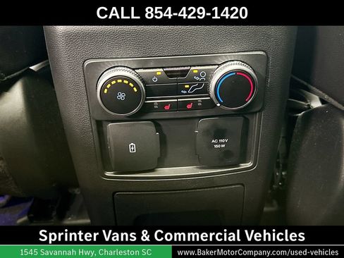 Used 2023 Ford Explorer Limited w/ Equipment Group 301A AWD/4WD image 26