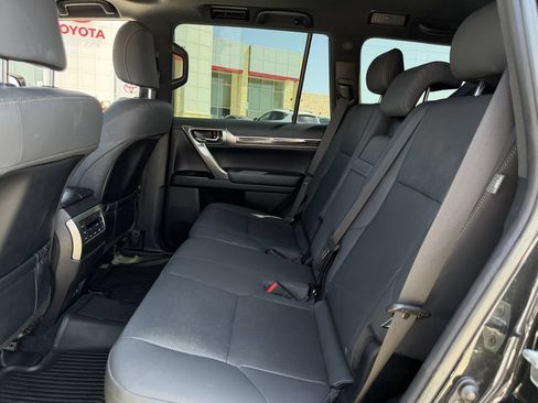 Used 2023 Lexus GX 460 Premium w/ Premium Package AWD/4WD image 27
