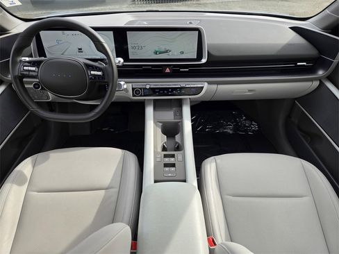 Used 2023 Hyundai Ioniq 6 SEL image 13