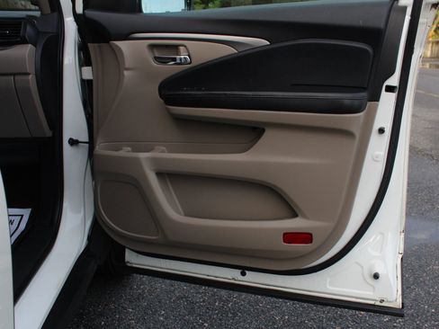 Used 2018 Honda Pilot EX-L image 19