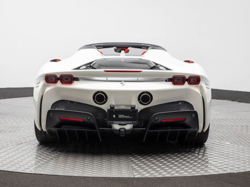 Certified 2022 Ferrari SF90 Spider image 8
