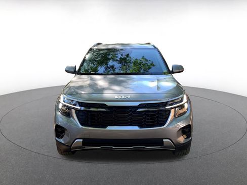 Used 2025 Kia Seltos S image 2