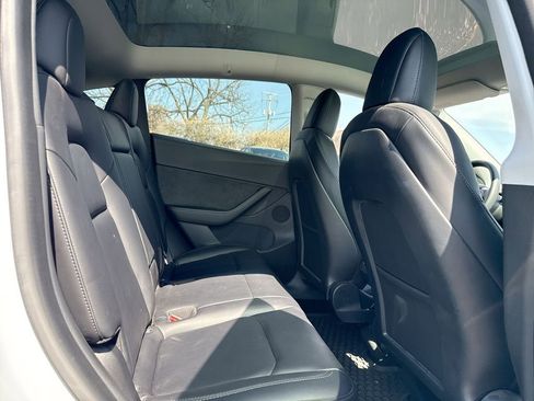 Used 2022 Tesla Model Y Performance image 25