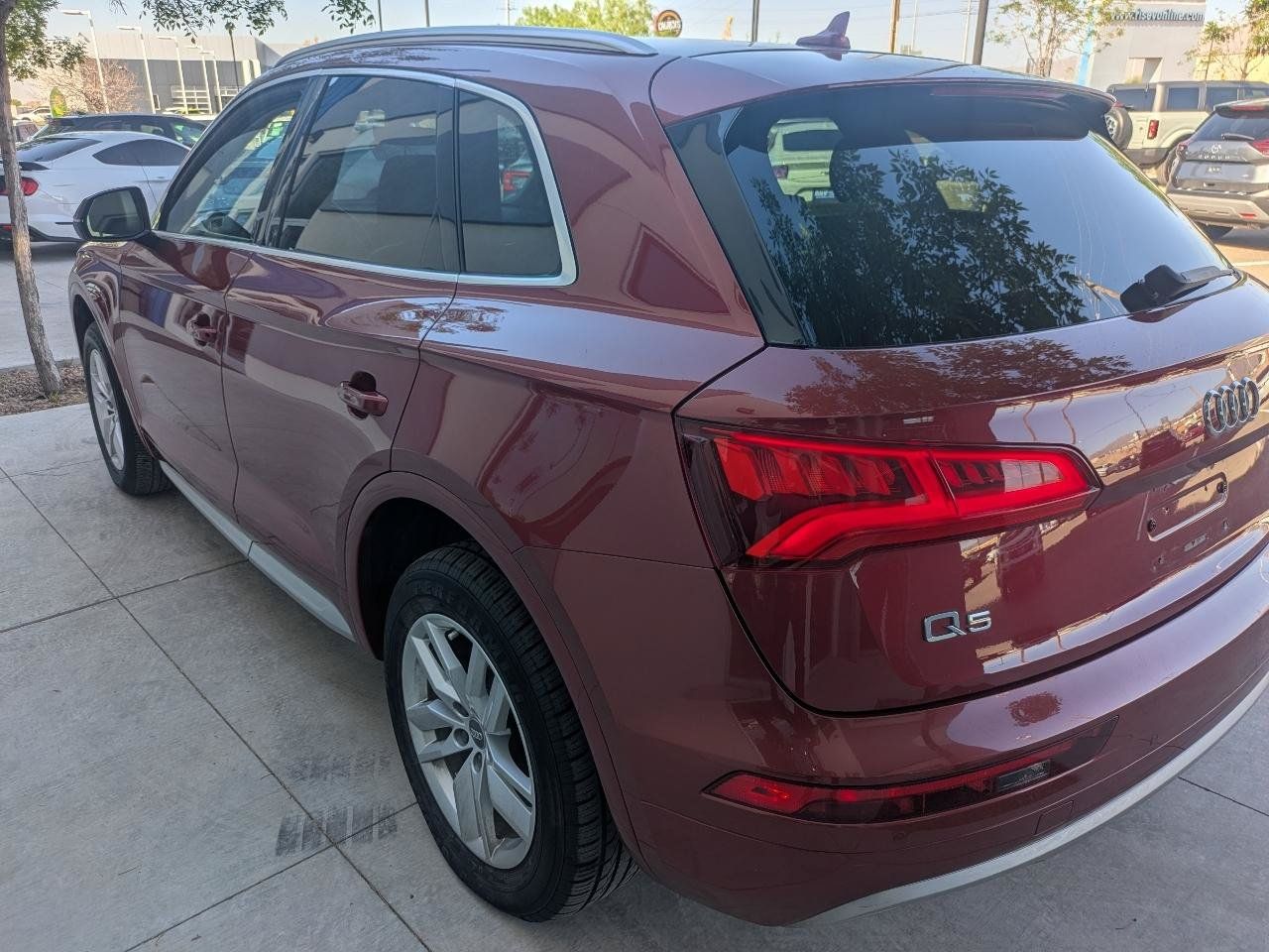 Used 2020 Audi Q5 2.0T Premium AWD/4WD image 4