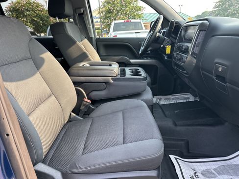 Used 2018 Chevrolet Silverado 1500 LT w/ All Star Edition AWD/4WD image 13