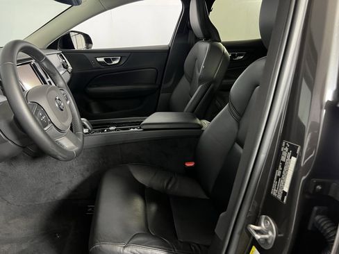 Used 2025 Volvo S60 B5 Core image 21