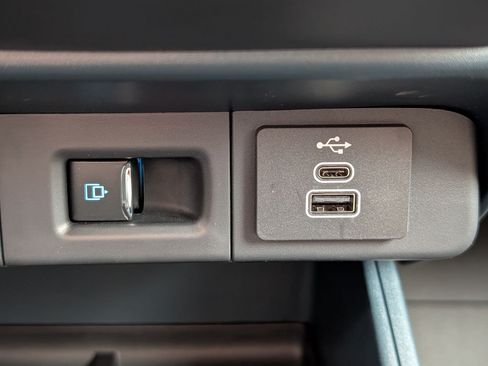 New 2026 Ford Maverick Lariat AWD/4WD image 20