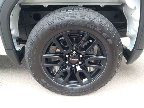 Used 2024 GMC Sierra 1500 Elevation AWD/4WD image 33