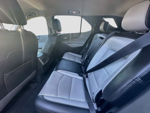 Used 2018 Chevrolet Equinox Premier AWD/4WD image 29