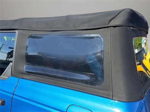 Used 2022 Ford Bronco 4-Door AWD/4WD image 35