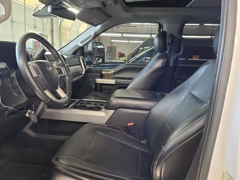 Used 2018 Ford F350 Lariat w/ Lariat Ultimate Package AWD/4WD image 7