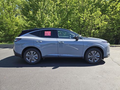 Used 2025 Nissan Murano SL w/ Cargo Package AWD/4WD image 2