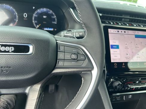 Certified 2024 Jeep Grand Cherokee Limited image 50