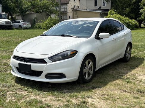 Used 2016 Dodge Dart SXT image 2