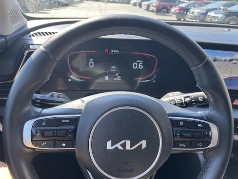 Used 2024 Kia Sportage EX AWD/4WD image 27