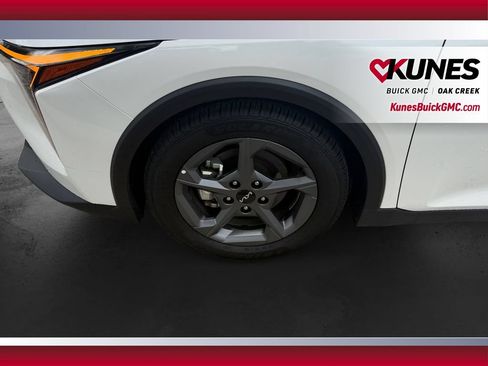 Used 2025 Kia K4 FWD image 13