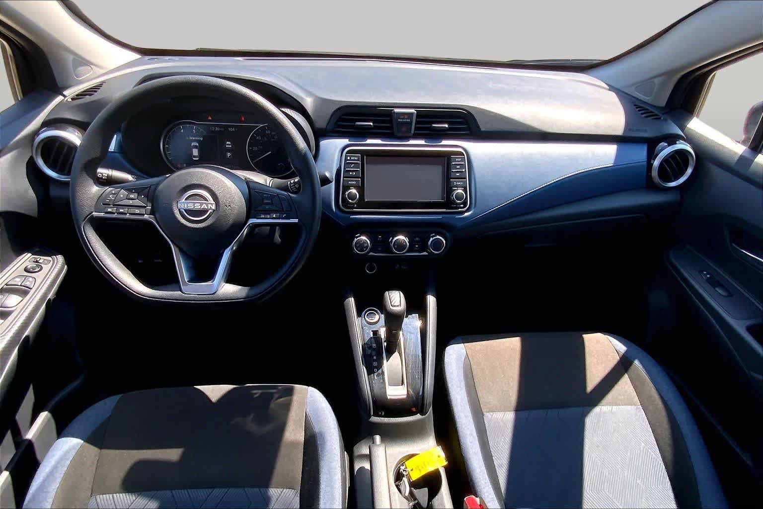 Used 2025 Nissan Versa SV FWD image 16