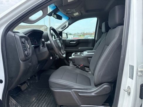 Used 2019 Chevrolet Silverado 1500 Custom Trail Boss w/ Custom Convenience Package image 10