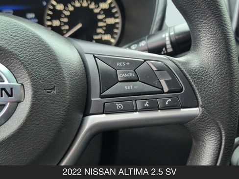Used 2022 Nissan Altima 2.5 SV FWD image 18