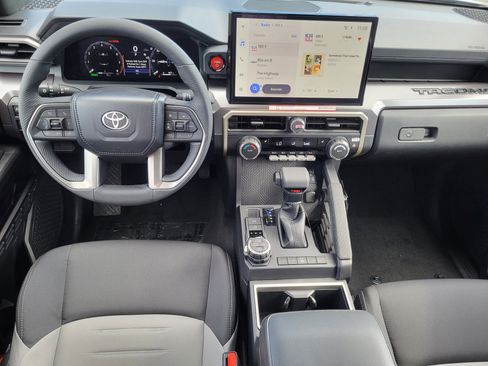 New 2026 Toyota Tacoma TRD Off-Road AWD/4WD image 19