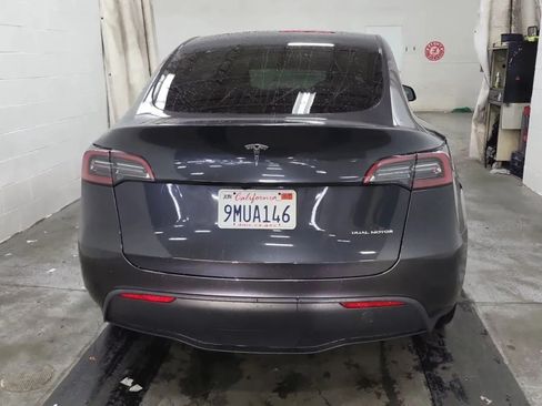 Used 2024 Tesla Model Y Long Range AWD/4WD image 6