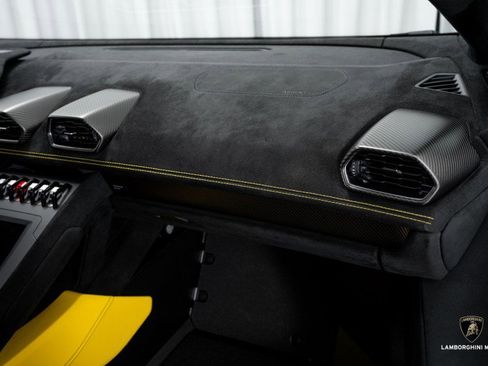 Used 2024 Lamborghini Huracan STO image 53