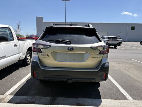 Used 2020 Subaru Outback Premium AWD/4WD image 5