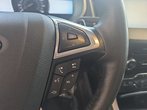 Used 2015 Ford Edge SEL w/ Equipment Group 201A FWD image 18