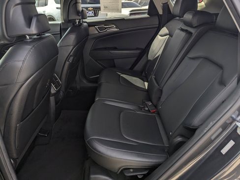Used 2023 Kia Sportage EX FWD image 8
