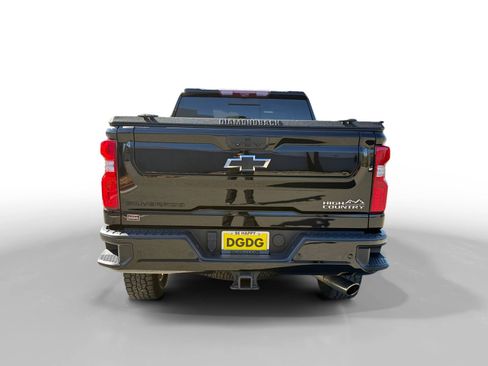 Used 2022 Chevrolet Silverado 2500 High Country w/ LPO, Dark Essentials Package image 4
