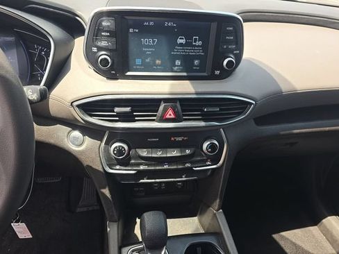 Used 2020 Hyundai Santa Fe SEL FWD image 11