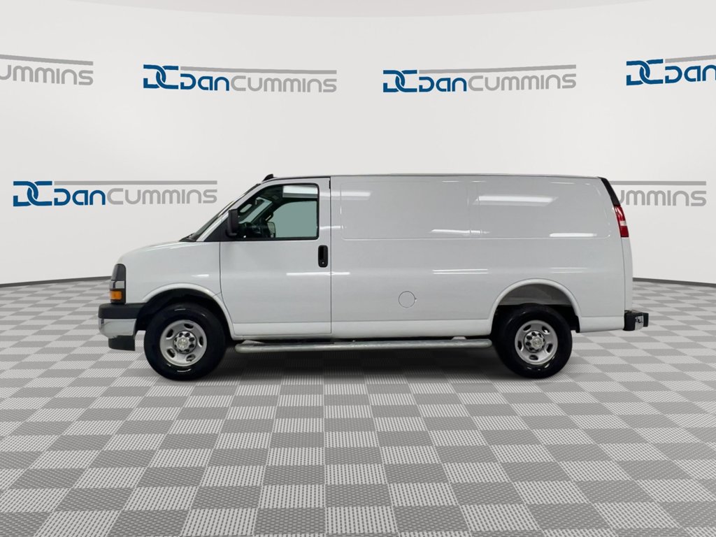 Used 2025 Chevrolet Express 2500 w/ Driver Convenience Package RWD image 5