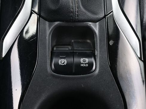 Used 2023 Toyota Corolla Cross XLE w/ Convenience Package AWD/4WD image 27
