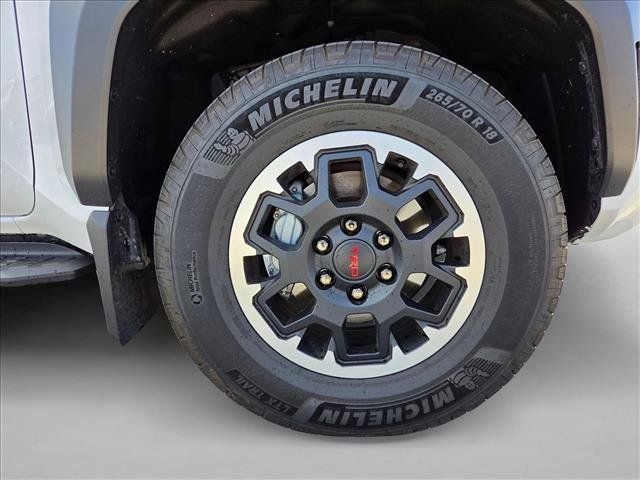 Used 2025 Toyota 4Runner TRD Off-Road Premium AWD/4WD image 20