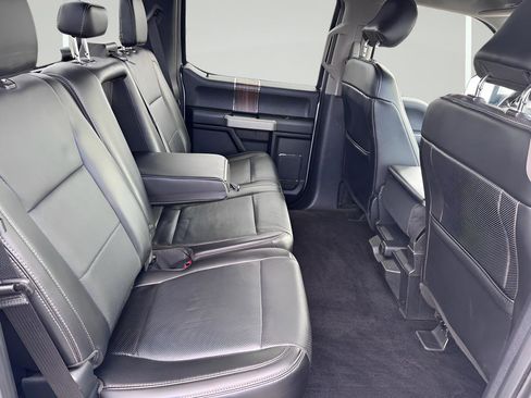 Used 2017 Ford F150 Lariat image 31