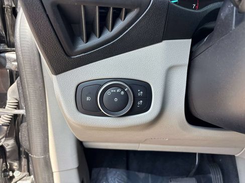 Used 2019 Ford Transit Connect XLT w/ Trailer Tow Package FWD image 19