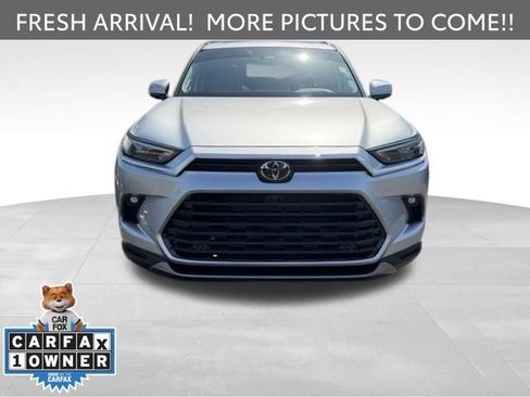 Certified 2024 Toyota Grand Highlander AWD image 2
