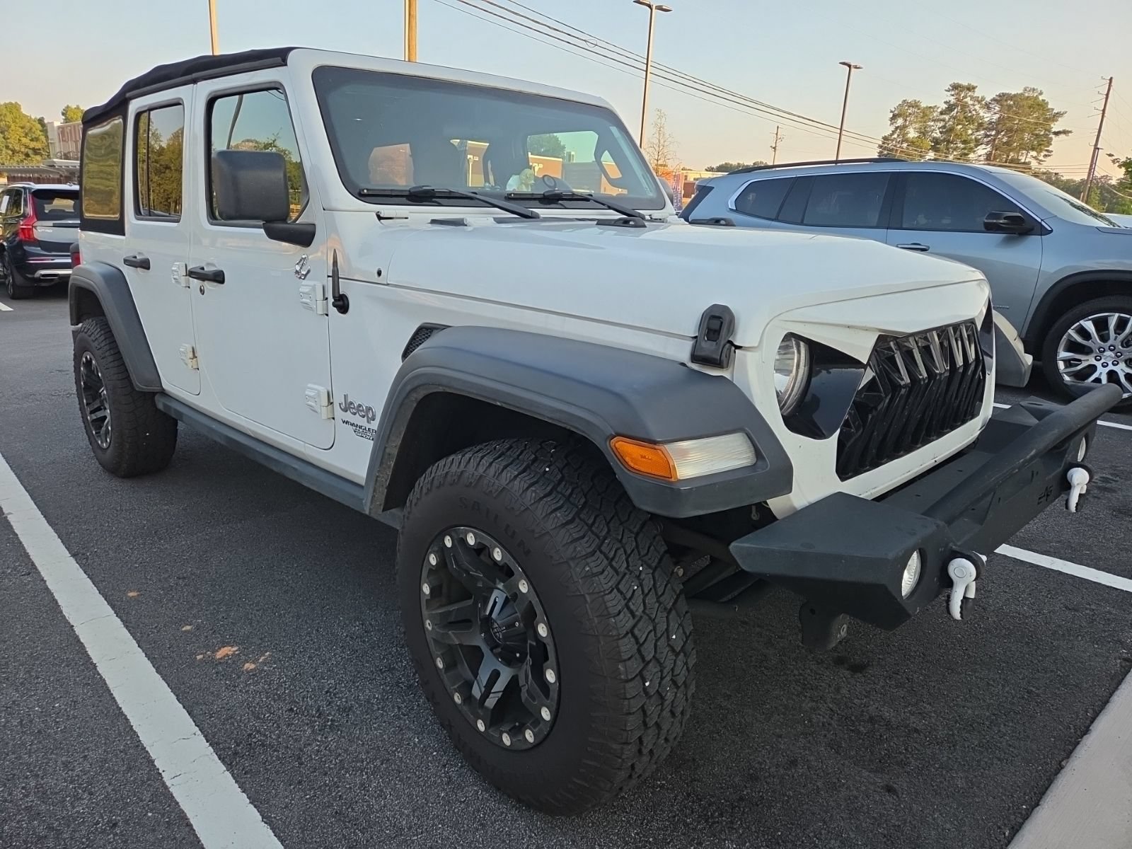 Used 2018 Jeep Wrangler Unlimited Sport S AWD/4WD image 2
