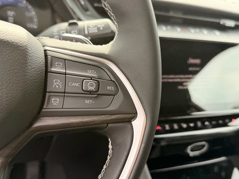 New 2026 Jeep Grand Cherokee Altitude AWD/4WD image 15