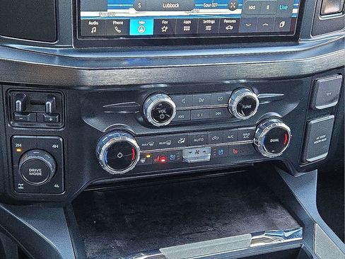 Used 2024 Ford F250 Lariat w/ Black Appearance Package image 24