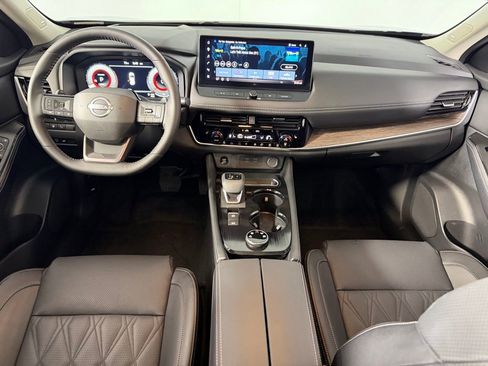 Used 2026 Nissan Rogue Platinum w/ Platinum Premium Package AWD/4WD image 14