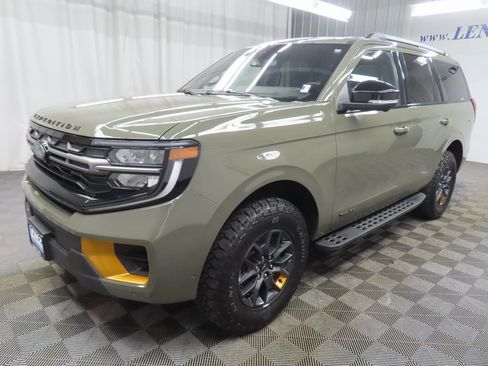 Used 2025 Ford Expedition Tremor image 6