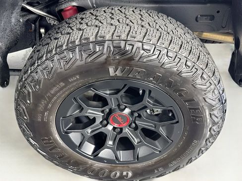 Used 2024 Toyota Tacoma TRD Pro AWD/4WD image 31